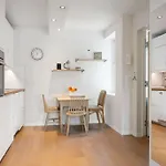 Apt. Neighbor To Unesco Bryggen! Apartman
